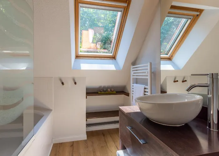 Les Balcons De L'yse De Tourisme Апарт-отель Люс-Сен-Совёр